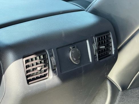 Used 2019 Toyota Tundra Platinum image 38