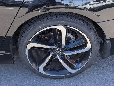 Used 2022 Honda Accord Sport image 7