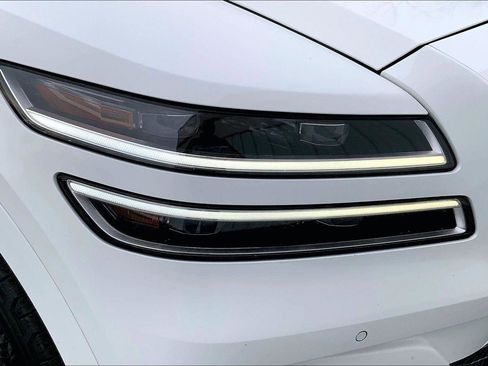 Used 2024 Genesis GV80 2.5T image 23