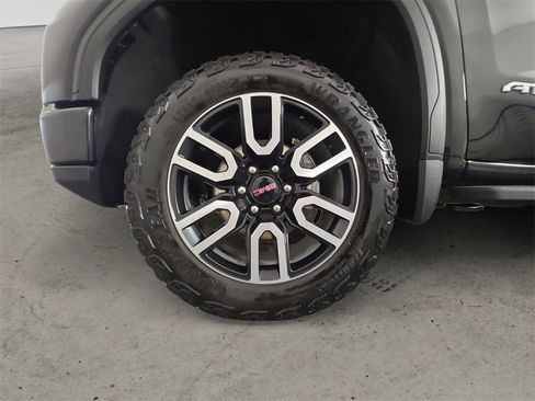 Used 2024 GMC Sierra 1500 AT4 w/ Technology Package image 14
