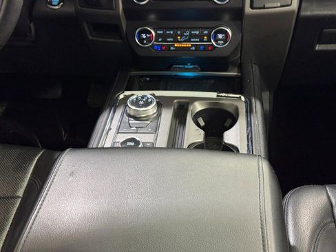 Used 2020 Ford Expedition Max XLT w/ Equipment Group 202A image 15