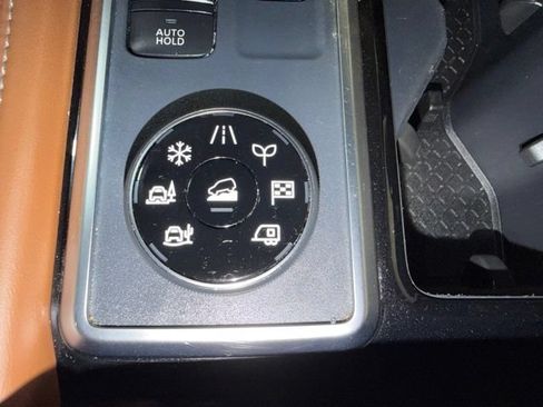 Used 2023 Nissan Pathfinder Platinum AWD/4WD image 45