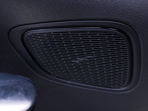 Used 2024 Mercedes-Benz GLC 300 w/ AMG Line image 5