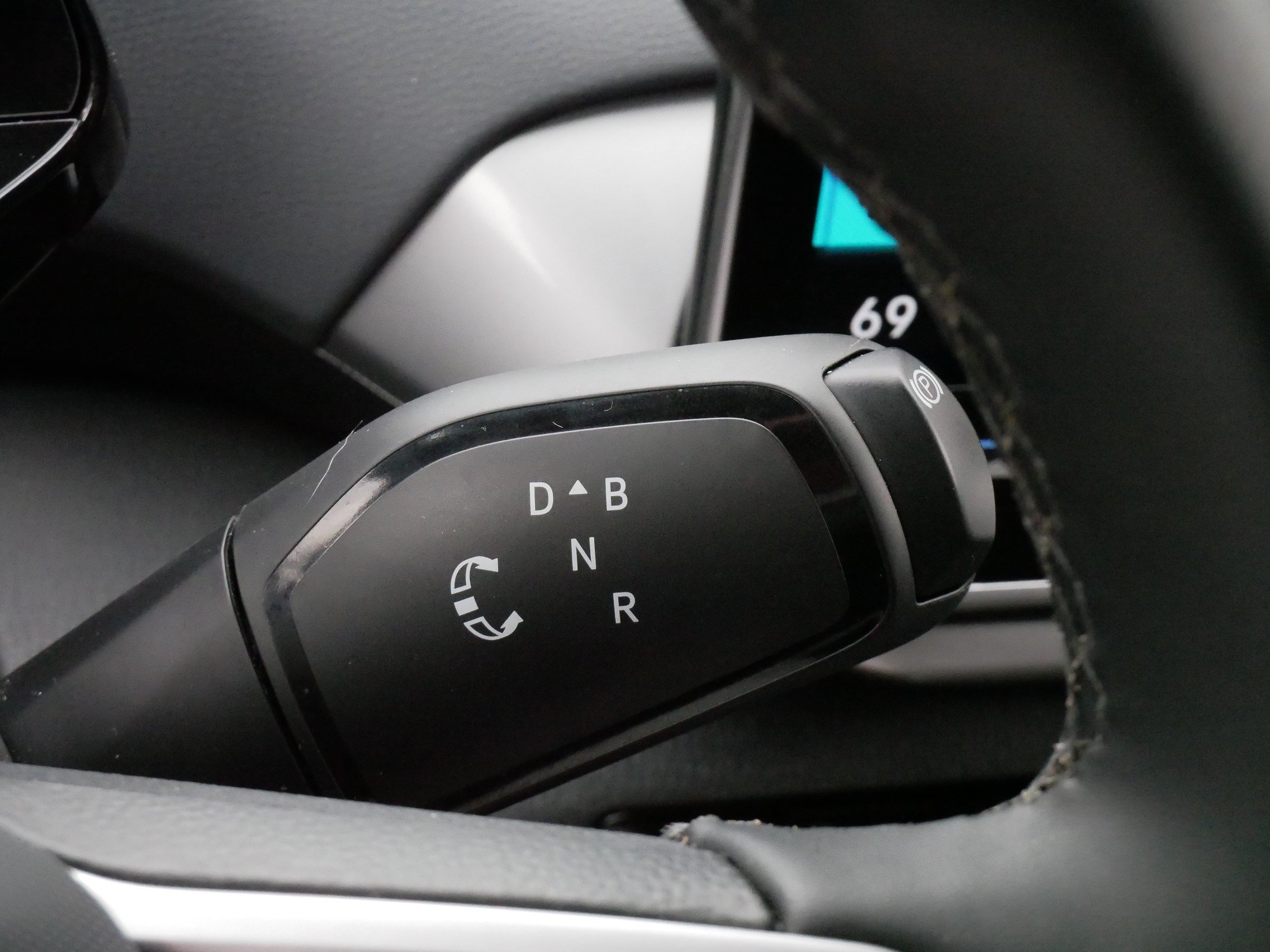 Certified 2025 Volkswagen ID.4 Pro S Plus AWD/4WD image 24