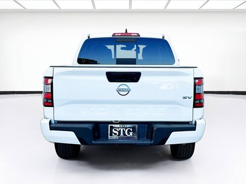 Used 2022 Nissan Frontier SV image 5