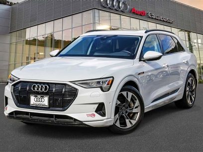Used 2022 Audi e-tron Premium w/ Convenience Plus Package