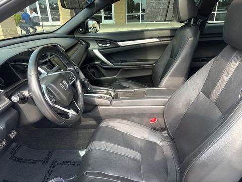 Used 2020 Honda Civic Touring image 8