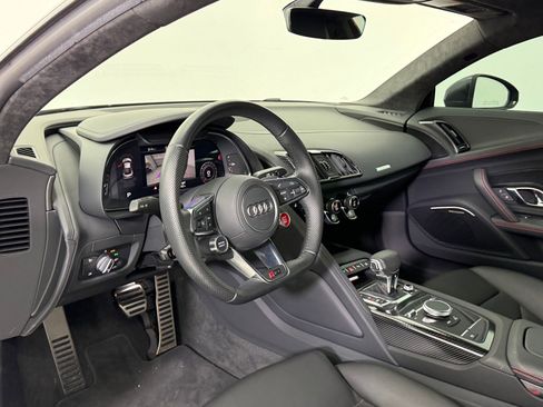 Certified 2021 Audi R8 V10 w/ Premium Package image 4