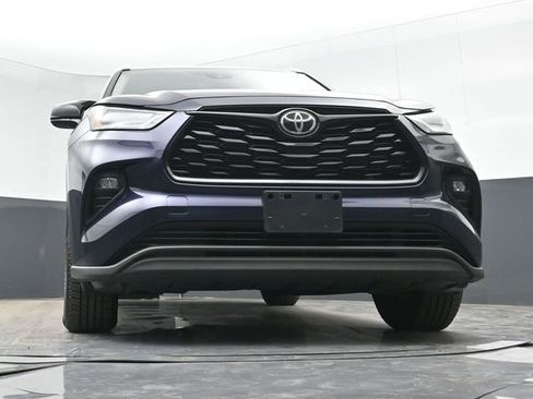 Used 2022 Toyota Highlander XLE image 44