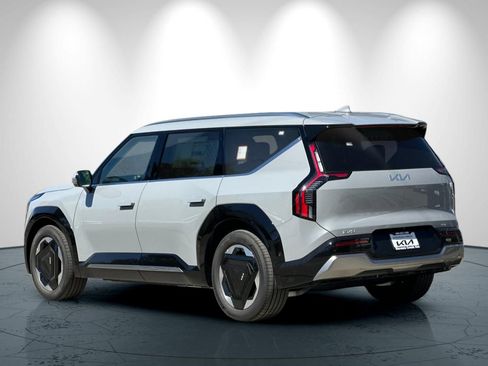 New 2026 Kia EV9 Land AWD/4WD image 6