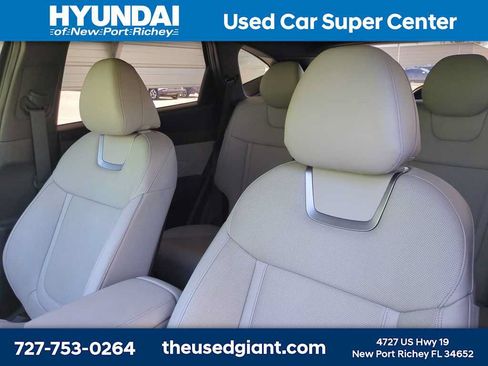 Used 2025 Hyundai Tucson Limited AWD/4WD image 7