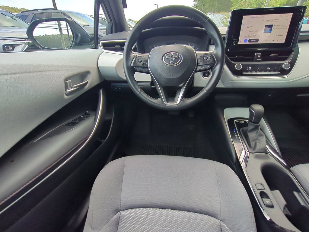 Used 2023 Toyota Corolla SE FWD image 18