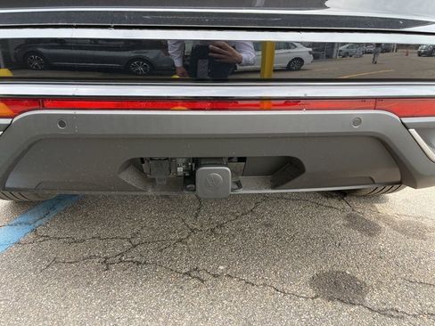 New 2026 Volkswagen Atlas Cross Sport SE image 7