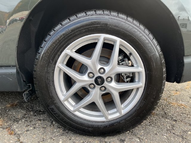 Certified 2024 Ford Edge SEL w/ Convenience Package AWD/4WD image 4
