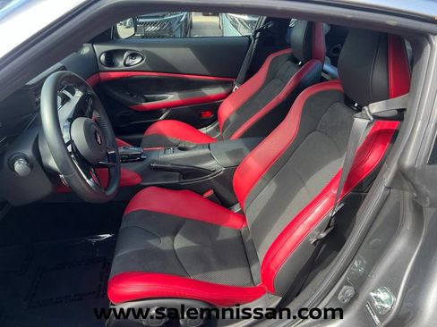 Used 2024 Nissan Z Performance RWD image 9