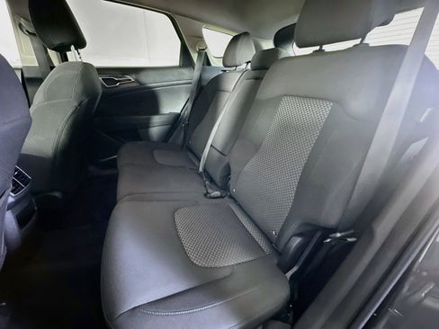 Used 2025 Kia Sportage LX FWD image 26