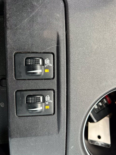 Used 2017 Toyota Camry XLE w/ Moonroof Package FWD image 21