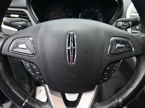 Used 2019 Lincoln MKC Reserve w/ MKC Climate Package image 18