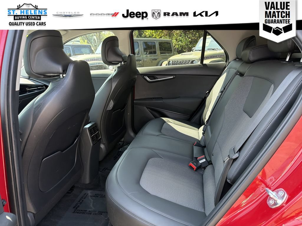 Used 2024 Kia Niro Wind w/ Wind Preserve Package FWD image 29