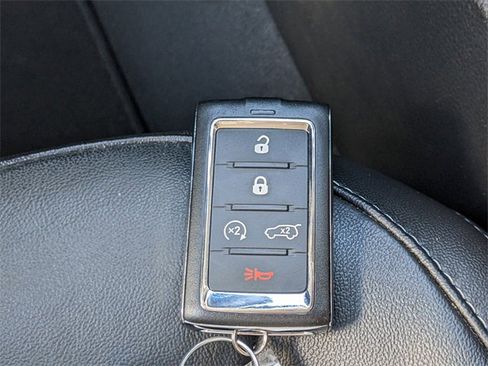 Certified 2023 Jeep Grand Cherokee Limited image 29