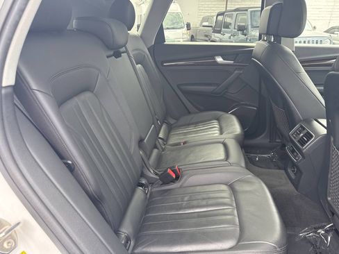 Used 2018 Audi Q5 2.0T Premium Plus w/ Premium Plus Package AWD/4WD image 11
