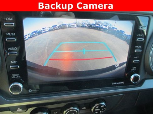 Used 2020 Toyota Tacoma TRD Sport image 13