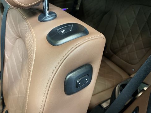 Used 2023 BMW X7 xDrive40i w/ Parking Assistance Package image 28