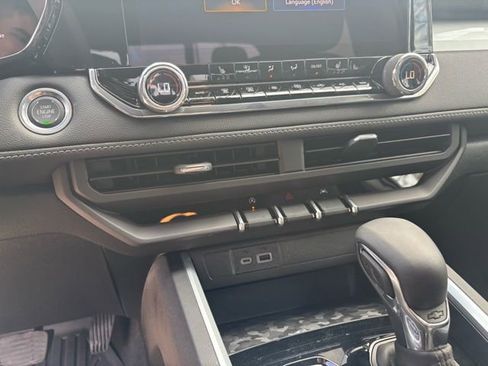 New 2026 Chevrolet Colorado LT w/ Advanced Trailering Package AWD/4WD image 16