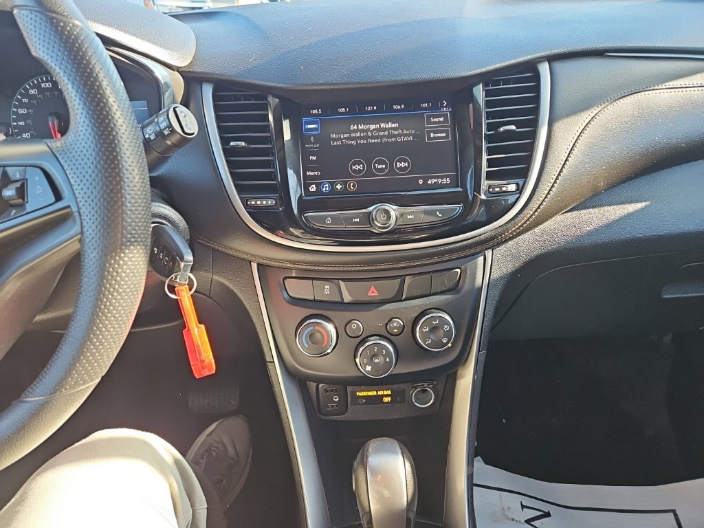 Used 2020 Chevrolet Trax LT FWD image 8