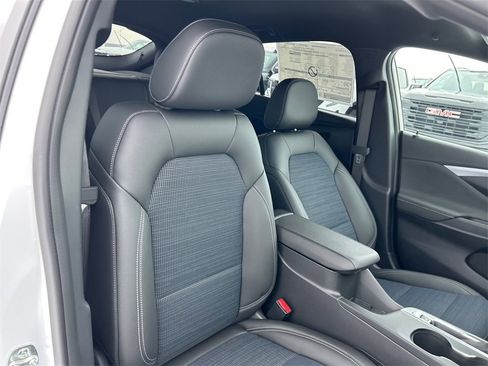 New 2026 Buick Envista Preferred image 33