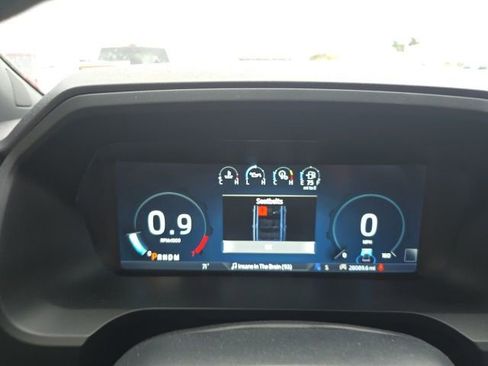 Used 2024 Ford Expedition Platinum image 12