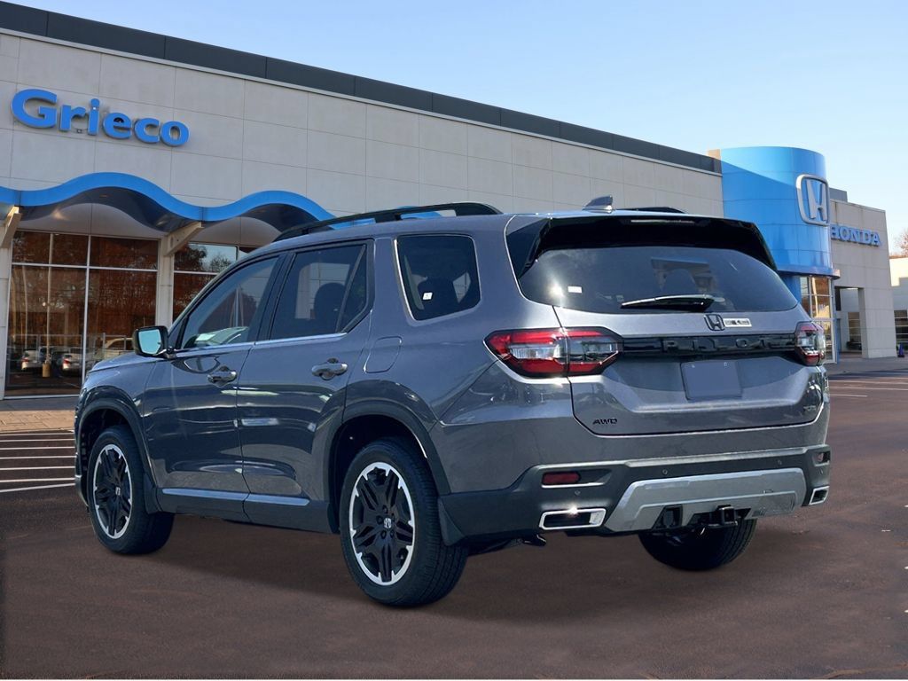 New 2026 Honda Pilot Touring image 2