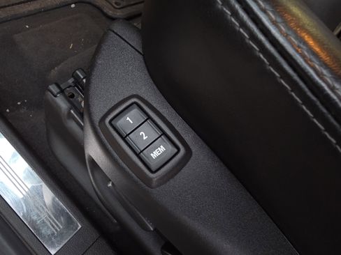 Used 2015 Cadillac SRX Luxury image 16