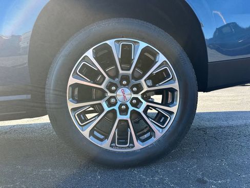 New 2026 GMC Yukon XL Denali w/ Sun & Power Step Package image 20