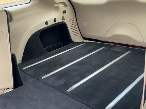 Used 2017 Jeep Grand Cherokee Limited image 52