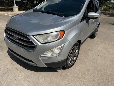 Used 2019 Ford EcoSport Titanium image 3