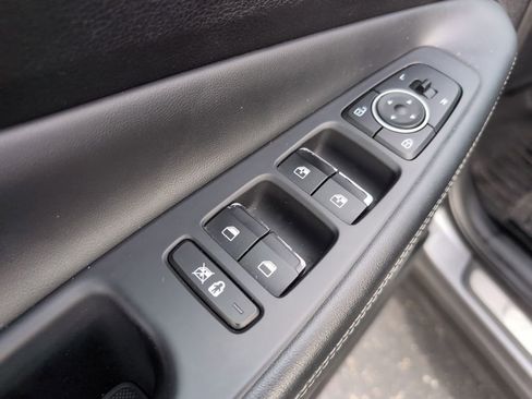 Used 2019 Hyundai Santa Fe Limited image 15