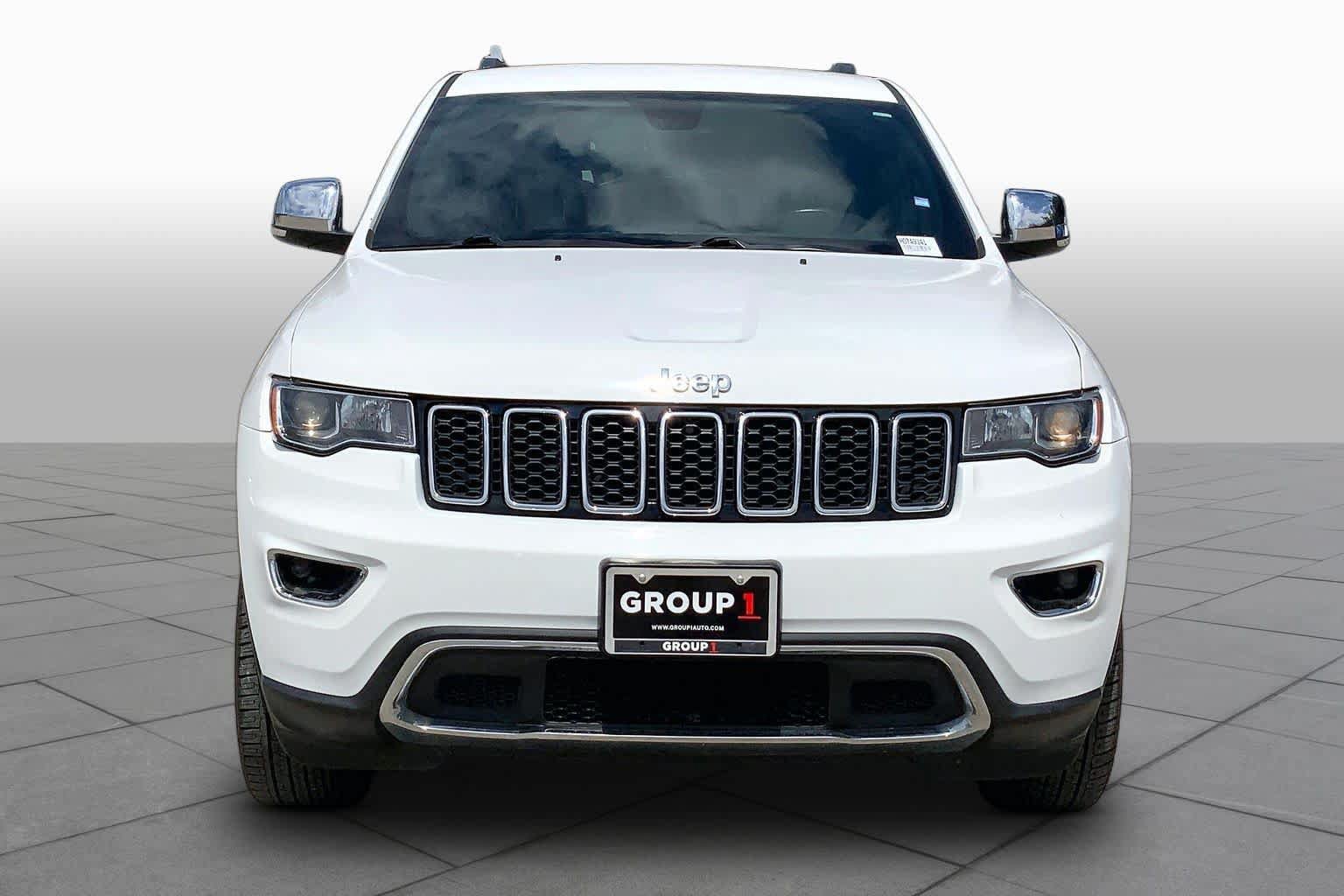 Used 2017 Jeep Grand Cherokee Limited AWD/4WD image 4