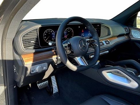 New 2025 Mercedes-Benz GLS 450 4MATIC image 8