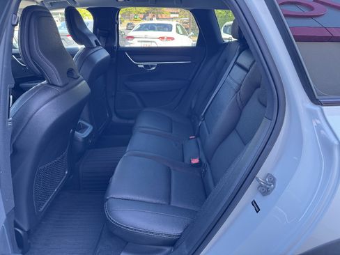 Used 2019 Volvo V90 T6 Cross Country w/ Protection Package Premier AWD/4WD image 9