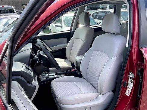 Used 2015 Subaru Forester 2.5i Premium AWD/4WD image 11