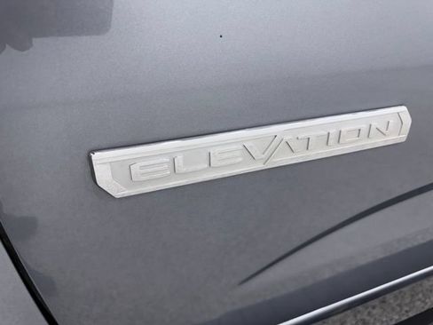 Used 2022 GMC Canyon Elevation w/ Trailering Package RWD image 9