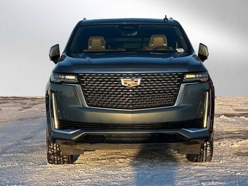 Used 2023 Cadillac Escalade Premium Luxury w/ Performance Package image 8