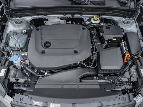 New 2026 Volvo XC40 B5 Ultra w/ Protection Package Premier image 20