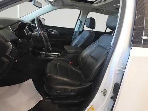 Used 2019 Chevrolet Traverse Premier w/ Redline Edition AWD/4WD image 12