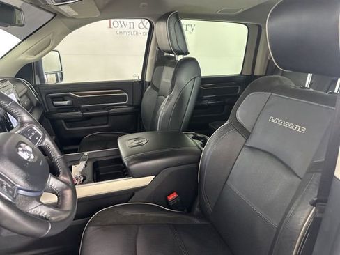 Used 2024 RAM 3500 Laramie w/ Towing Technology Group image 21