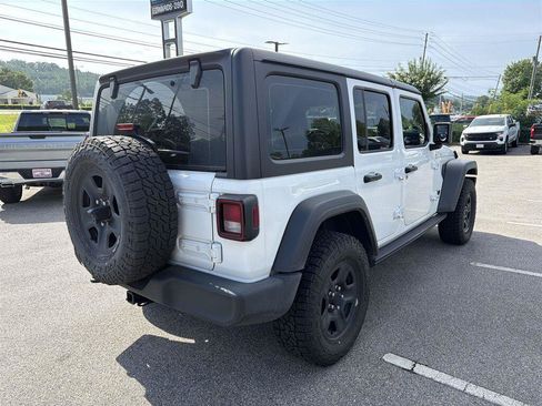 Used 2024 Jeep Wrangler Unlimited Sport AWD/4WD image 5