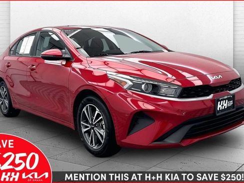 Used 2024 Kia Forte LXS w/ LXS Technology Package FWD image 1