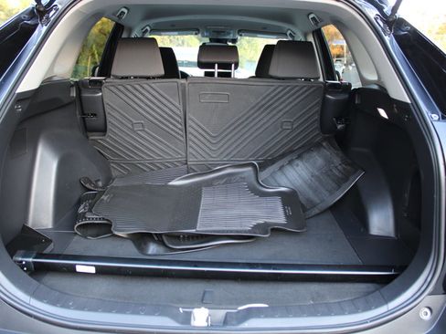 Used 2023 Toyota RAV4 XLE image 28