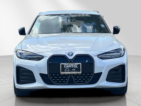 Used 2023 BMW i4 eDrive40 w/ M Sport Package image 9